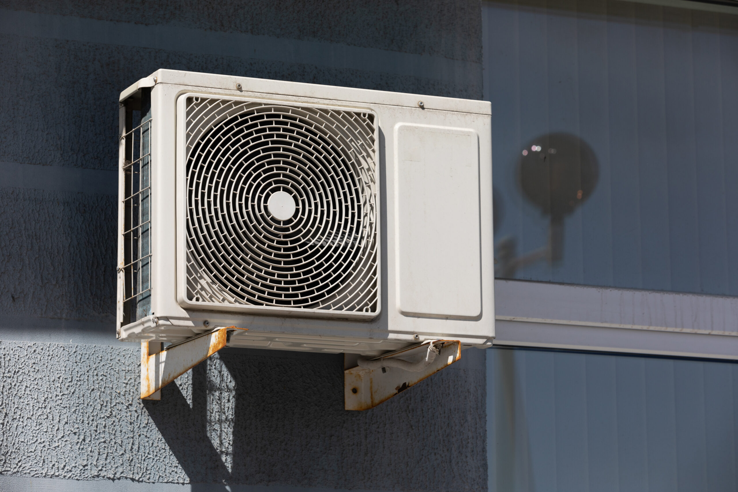 Signs Your HVAC System Is Wasting Energy